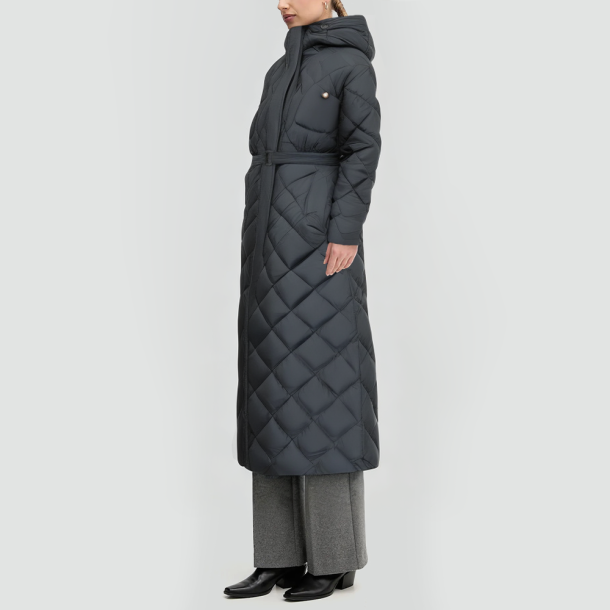 Long hooded goose down jacket